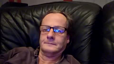 namorreyeb online show from November 28, 2025, 10:34 pm