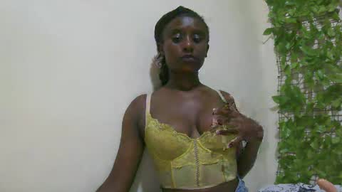 Snapshot of nana2095 chatting on May 17, 2026, 8:49 pm nana2095 online show from May 17, 2026, 8:49 pm