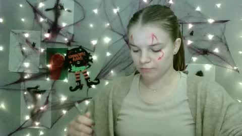 Nana online show from October 30, 2025, 9:22 am