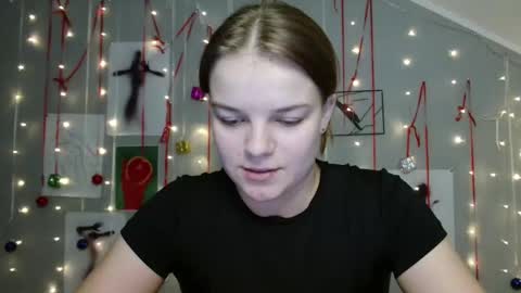 Nana online show from November 3, 2025, 9:32 am