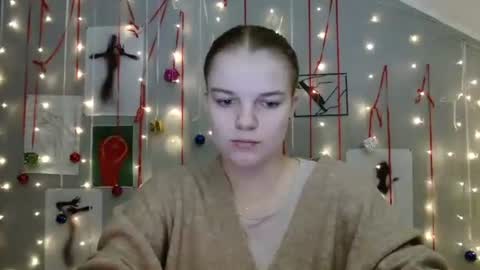 Nana online show from November 4, 2025, 9:08 am