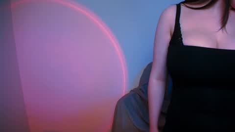 your candy  online show from February 26, 2025, 2:37 am