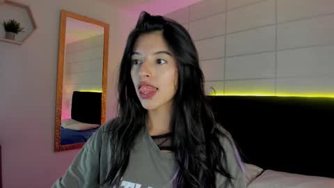 Nana  online show from February 13, 2026, 7:10 pm