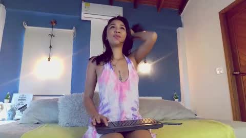 Nana Milan online show from December 21, 2025, 12:34 pm