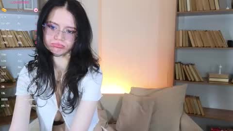 nanaviperr online show from January 15, 2026, 3:11 am