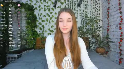 Luna online show from February 13, 2025, 1:15 pm