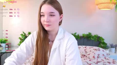 Luna online show from October 11, 2025, 5:50 am