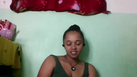 nandrianina416143 online show from April 22, 2026, 6:53 pm