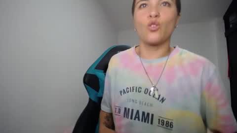 Snapshot of nanna_yoshi chatting on January 12, 2025, 11:47 pm nanna yoshi online show from January 12, 2025, 11:47 pm