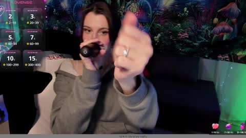 Snapshot of nansycharm chatting on December 5, 2024, 11:16 am NansyCharm online show from December 5, 2024, 11:16 am