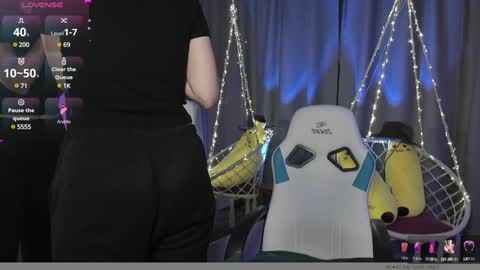 Snapshot of nansycharm chatting on December 9, 2024, 4:34 am NansyCharm online show from December 9, 2024, 4:34 am