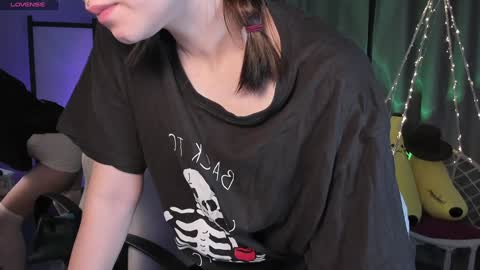 Snapshot of nansycharm chatting on December 30, 2024, 4:42 am NansyCharm online show from December 30, 2024, 4:42 am