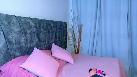 nanymatrioska online show from January 7, 2026, 3:31 am