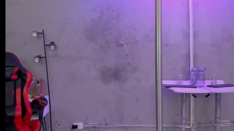 Snapshot of naomi__blair chatting on February 20, 2026, 6:19 am Naomi Blair online show from February 20, 2026, 6:19 am