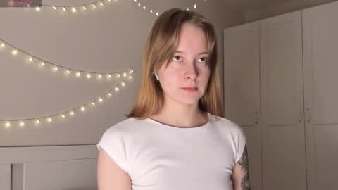 Naomi online show from November 9, 2025, 11:03 pm