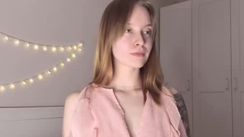 Snapshot of naomi_oops chatting on February 1, 2026, 4:05 pm Naomi online show from February 1, 2026, 4:05 pm