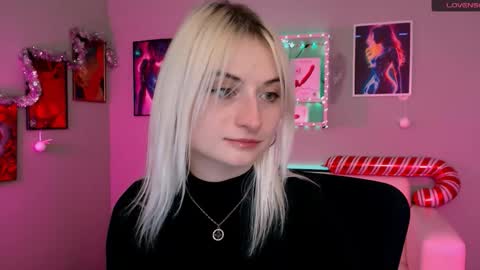 Snapshot of naomi_pratt chatting on January 5, 2026, 8:45 pm Naomi online show from January 5, 2026, 8:45 pm