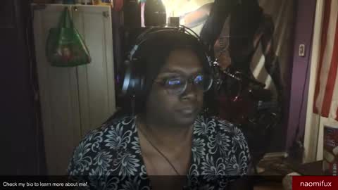 Snapshot of naomifux chatting on February 4, 2026, 3:23 am Naomi online show from February 4, 2026, 3:23 am