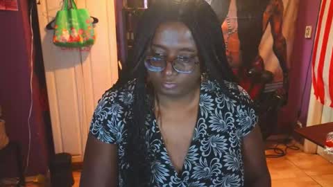 Snapshot of naomifux chatting on February 9, 2026, 9:41 pm Naomi online show from February 9, 2026, 9:41 pm