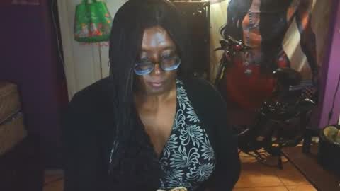 Snapshot of naomifux chatting on February 18, 2026, 5:47 am Naomi online show from February 18, 2026, 5:47 am