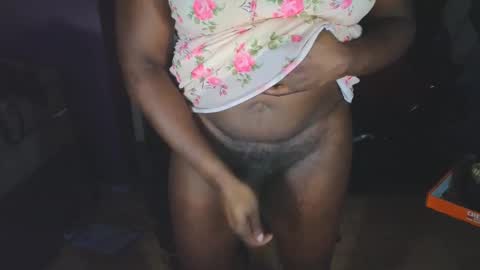 Snapshot of naomifux chatting on February 24, 2026, 5:11 pm Naomi online show from February 24, 2026, 5:11 pm