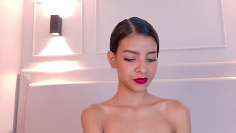 Naomi Klarc online show from December 21, 2024, 4:03 pm