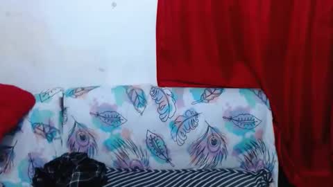 naomiquiin online show from September 21, 2025, 4:58 am