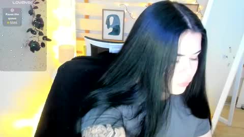 Snapshot of naomivibes chatting on February 8, 2026, 9:07 pm Naomi online show from February 8, 2026, 9:07 pm