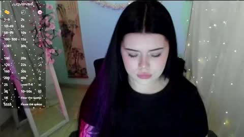 Snapshot of naomivibes chatting on April 16, 2026, 6:14 am Naomi online show from April 16, 2026, 6:14 am