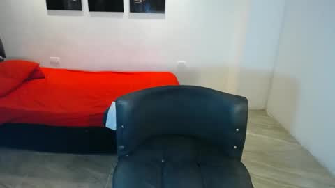 Snapshot of naomiwildburn chatting on September 13, 2025, 2:28 pm naomiwildburn online show from September 13, 2025, 2:28 pm