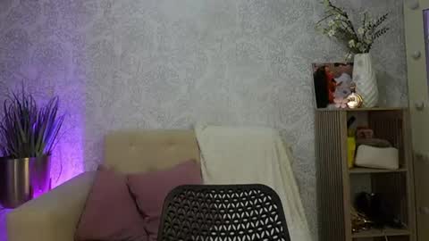 Naomi     online show from May 23, 2026, 10:47 pm
