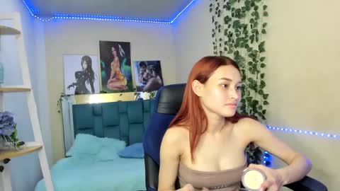 Snapshot of naomy777_ chatting on January 10, 2025, 7:54 pm naomy online show from January 10, 2025, 7:54 pm