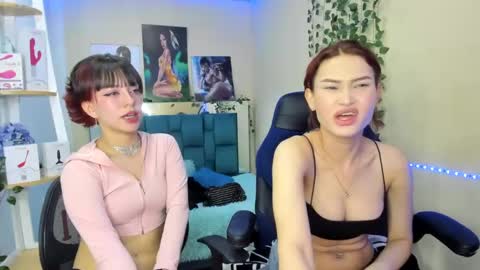 Snapshot of naomy777_ chatting on January 25, 2025, 2:15 am naomy online show from January 25, 2025, 2:15 am