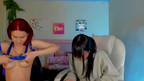 Snapshot of naomy777_ chatting on February 15, 2025, 3:39 pm naomy online show from February 15, 2025, 3:39 pm