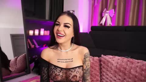 naomyblackbarbie online show from November 15, 2025, 5:38 am