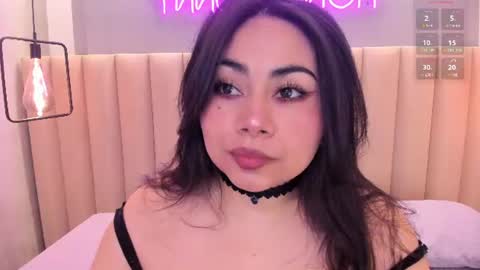 Snapshot of naomymonroe_ chatting on June 22, 2026, 10:56 am Naomy online show from June 22, 2026, 10:56 am