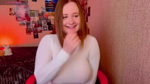 Naomy Rey online show from March 29, 2026, 9:53 am