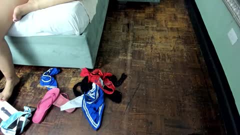 Snapshot of naomysakura chatting on December 19, 2025, 6:48 pm Naomy online show from December 19, 2025, 6:48 pm