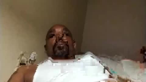 Snapshot of napo10dixk chatting on November 16, 2025, 7:52 pm napo10dixk online show from November 16, 2025, 7:52 pm