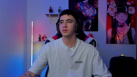 Snapshot of naranjo_seb chatting on December 3, 2024, 4:03 am sebastian online show from December 3, 2024, 4:03 am