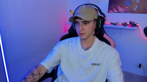 Snapshot of naranjo_seb chatting on February 4, 2025, 8:56 am sebastian online show from February 4, 2025, 8:56 am