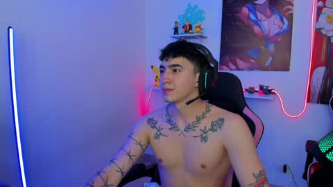 Snapshot of naranjo_seb chatting on February 4, 2025, 12:00 pm sebastian online show from February 4, 2025, 12:00 pm