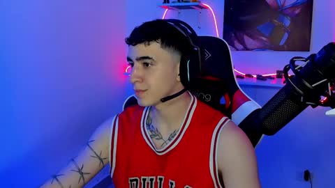 Snapshot of naranjo_seb chatting on February 21, 2025, 4:07 am sebastian online show from February 21, 2025, 4:07 am