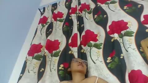 narindra884634 online show from April 25, 2026, 1:41 pm