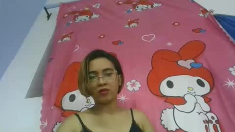 narindra884634 online show from May 15, 2026, 7:26 am