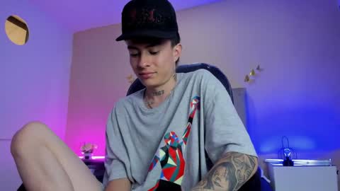 Snapshot of nascary_fox chatting on May 11, 2026, 2:45 pm Nascary Fox online show from May 11, 2026, 2:45 pm