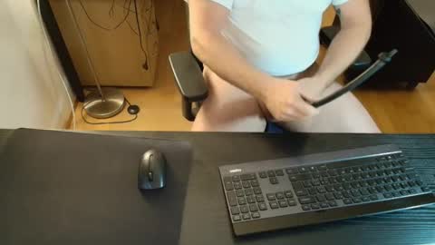 nase online show from November 5, 2025, 8:03 am