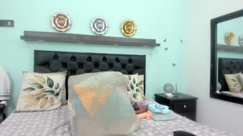 Snapshot of nashira_robert chatting on February 6, 2026, 11:41 pm Debora online show from February 6, 2026, 11:41 pm