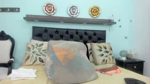 Snapshot of nashira_robert chatting on February 27, 2026, 10:32 pm Debora online show from February 27, 2026, 10:32 pm