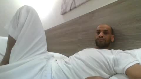 nas online show from April 20, 2026, 3:42 am